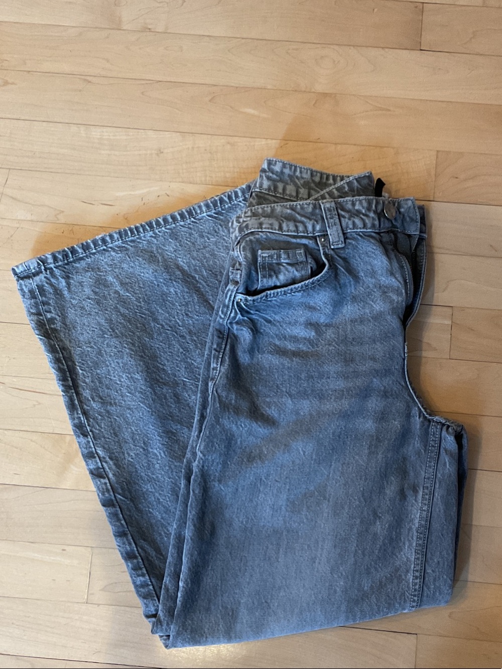 H&M Gray washed Women’s jeans 🩶